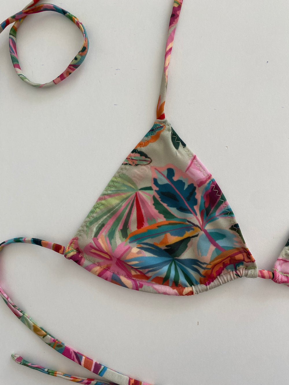 Triangle - S - Tropical